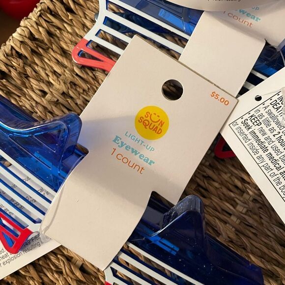 4th of July Party Supplies Light Up Star Headbands Light up Star Glasses Garland - Picture 9 of 12